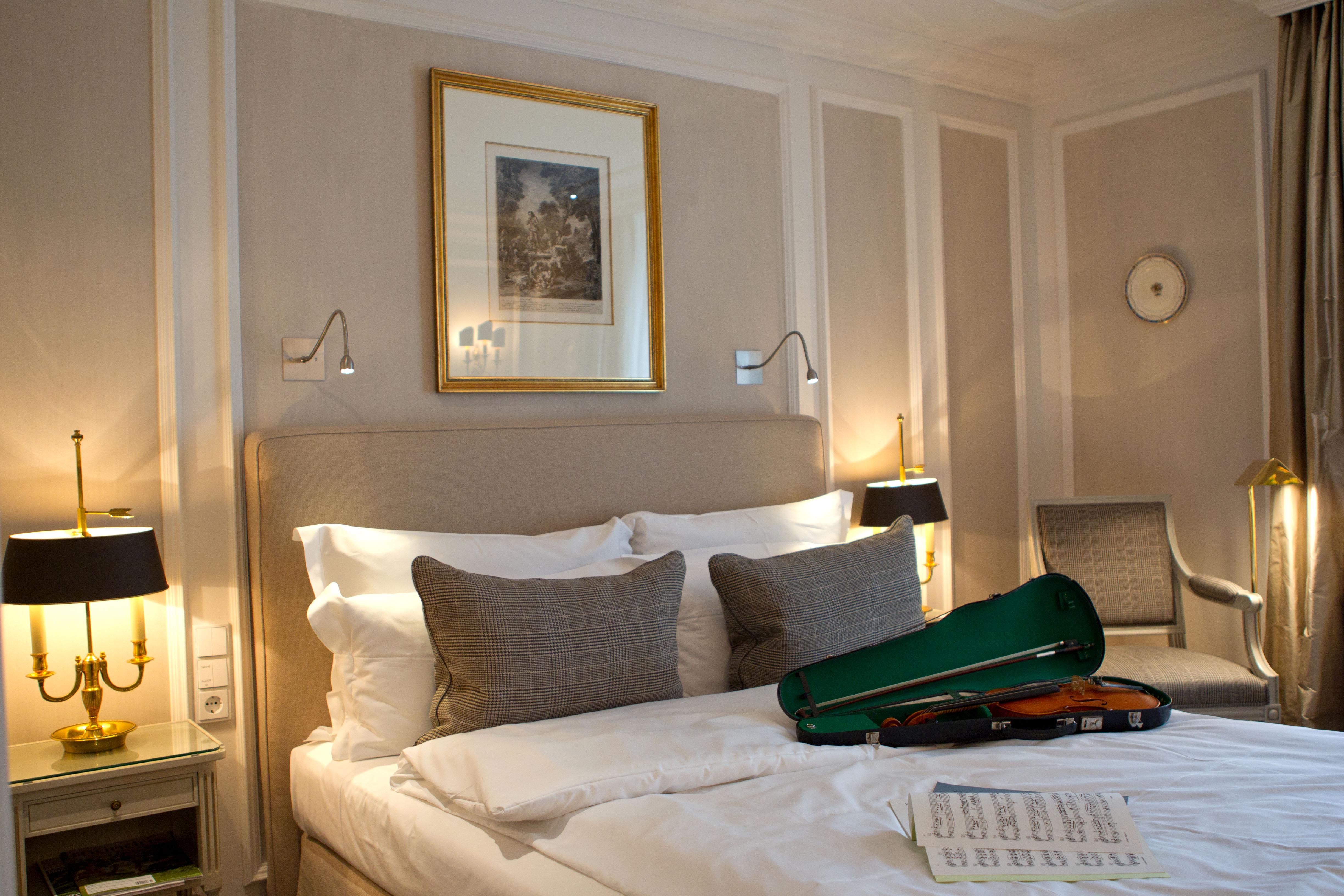 Hotel Muenchen Palace Room photo