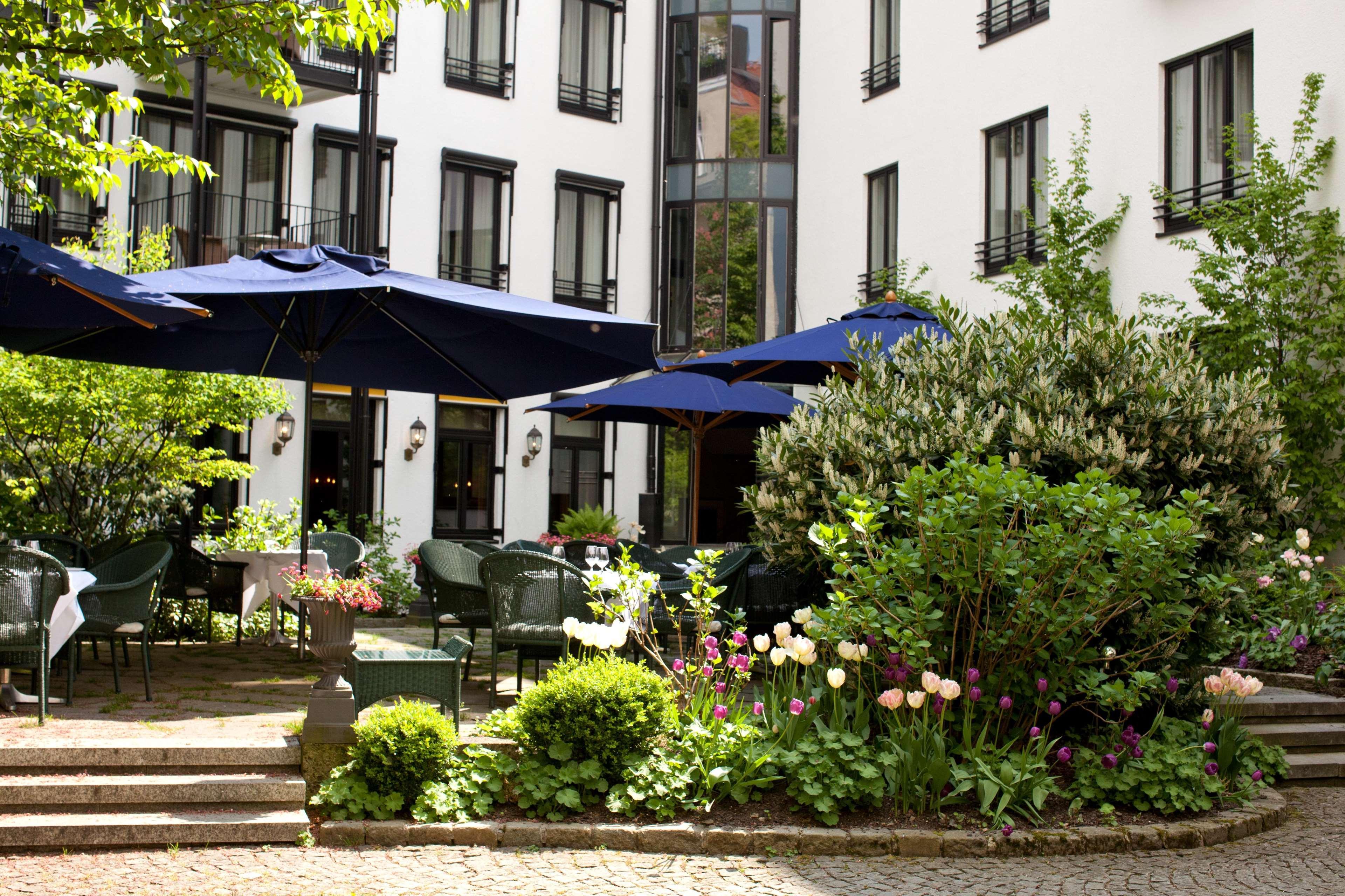 Hotel Muenchen Palace Exterior photo